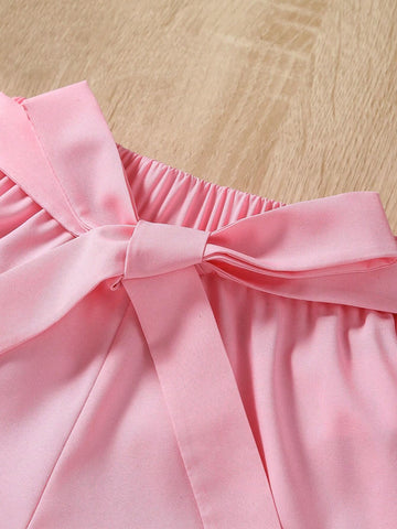 Young Girl Floral Print Halter Neck Vest With Belted Shorts Set, A Romantic And Fashionable Summer Outfit Young Girl Floral Print Halter Neck Vest With Belted Shorts Set, A Romantic And Fashionable Summer Outfit