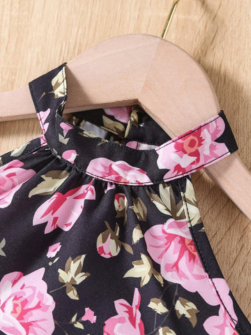 Young Girl Floral Print Halter Neck Vest With Belted Shorts Set, A Romantic And Fashionable Summer Outfit Young Girl Floral Print Halter Neck Vest With Belted Shorts Set, A Romantic And Fashionable Summer Outfit