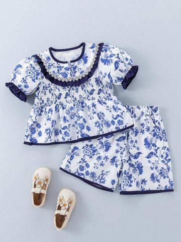Young Girl Holiday Style Ditsy Floral Peter Pan Collar Shirt & Shorts Set Young Girl Holiday Style Ditsy Floral Peter Pan Collar Shirt & Shorts Set