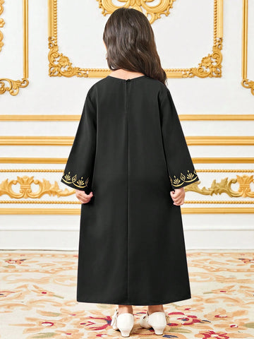 Young Girl Retro Patterned Maxi Long Dress Young Girl Retro Patterned Maxi Long Dress