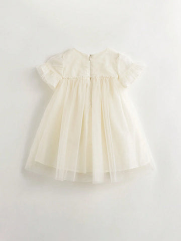 Young Girls Sweet And Romantic Net Yarn Splice Lace Short Sleeve Round Neck Dress For Summer Young Girls Sweet And Romantic Net Yarn Splice Lace Short Sleeve Round Neck Dress For Summer