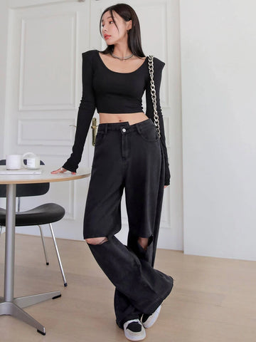 DAZY Stepped Waist Knee Ripped Boyfriend Jeans DAZY Stepped Waist Knee Ripped Boyfriend Jeans