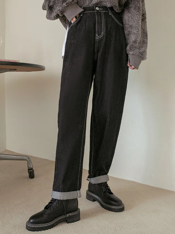 DAZY Slant Pocket Top-stitching Straight Leg Jeans DAZY Slant Pocket Top-stitching Straight Leg Jeans