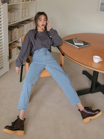 DAZY High Waist Slant Pocket Mom Fit Jeans DAZY High Waist Slant Pocket Mom Fit Jeans