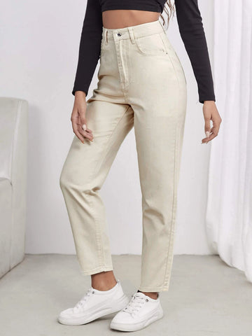 Patched Detail Mom Fit Jeans Patched Detail Mom Fit Jeans