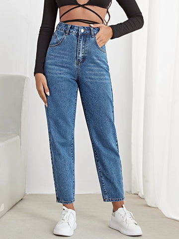 Letter Patch High Waist Mom Cropped Jeans Letter Patch High Waist Mom Cropped Jeans