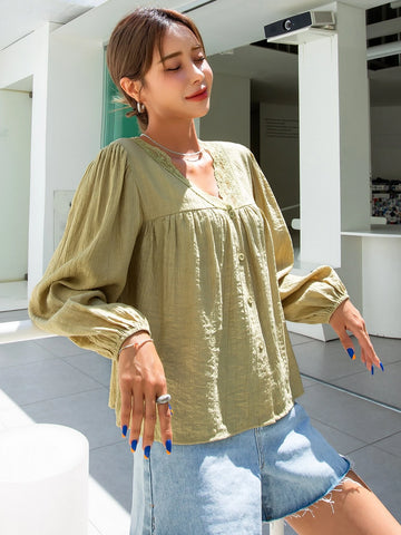 DAZY Contrast Lace Lantern Sleeve Blouse DAZY Contrast Lace Lantern Sleeve Blouse