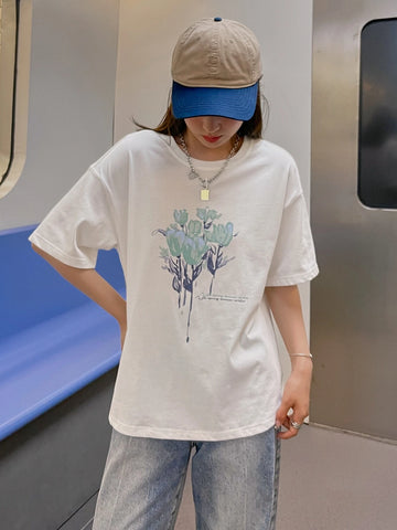 DAZY Slogan & Floral Print Drop Shoulder Tee DAZY Slogan & Floral Print Drop Shoulder Tee