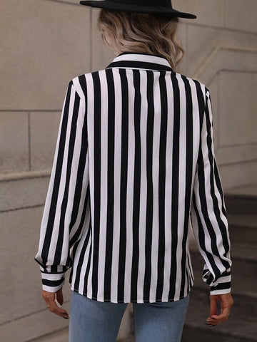 Vertical Striped Print Button Up Shirt Vertical Striped Print Button Up Shirt