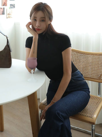 DAZY Solid High Neck Tee DAZY Solid High Neck Tee