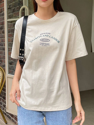 DAZY Slogan Graphic Tee DAZY Slogan Graphic Tee