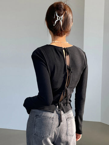 Dazy-Less Solid Tie Back Split Hem Tee Dazy-Less Solid Tie Back Split Hem Tee