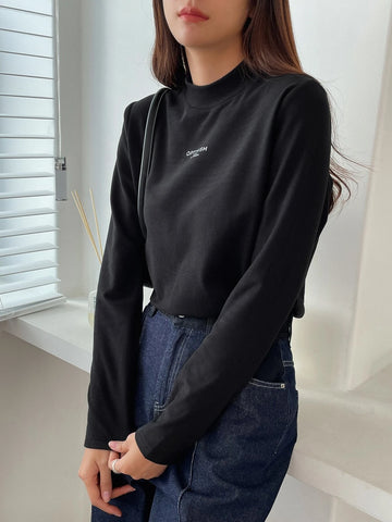 DAZY Letter Graphic Mock Neck Tee DAZY Letter Graphic Mock Neck Tee