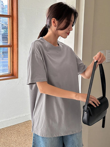 DAZY Slogan Graphic Patched Drop Shoulder Tee DAZY Slogan Graphic Patched Drop Shoulder Tee