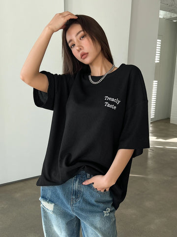 DAZY Embroidery Letter Graphic Drop Shoulder Tee DAZY Embroidery Letter Graphic Drop Shoulder Tee
