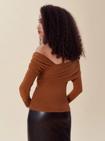 evolu Off Shoulder Ruched Detail Tee evolu Off Shoulder Ruched Detail Tee