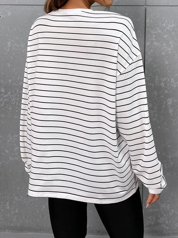 EZwear Striped Print Patched Detail Drop Shoulder Tee EZwear Striped Print Patched Detail Drop Shoulder Tee