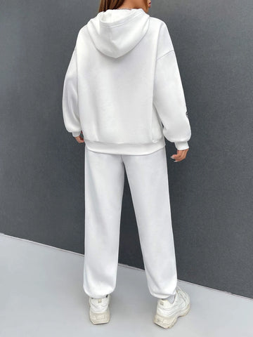 EZwear Cartoon & Slogan Graphic Drop Shoulder Hoodie & Sweatpants EZwear Cartoon & Slogan Graphic Drop Shoulder Hoodie & Sweatpants