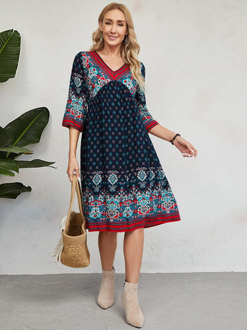 EMERY ROSE V-neck Floral Print Smock Dress EMERY ROSE V-neck Floral Print Smock Dress