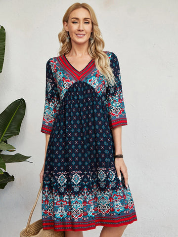 EMERY ROSE V-neck Floral Print Smock Dress EMERY ROSE V-neck Floral Print Smock Dress