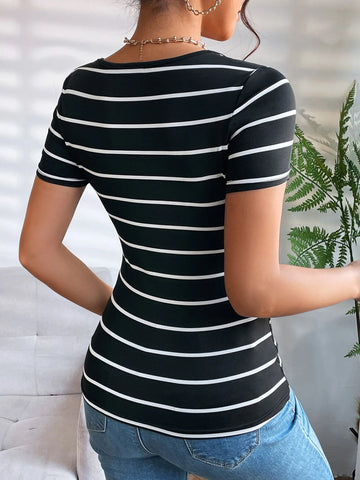 EMERY ROSE Striped Scoop Neck Tee EMERY ROSE Striped Scoop Neck Tee