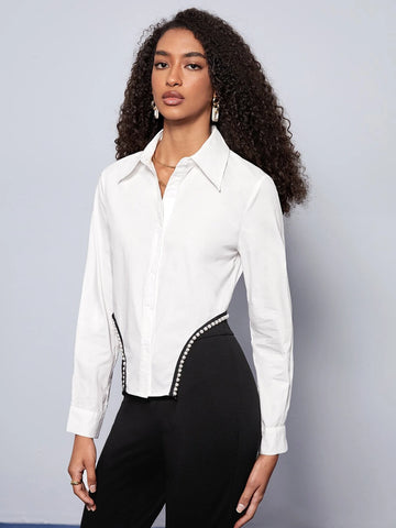 BIZwear Pearls Detail Asymmetrical Hem Shirt BIZwear Pearls Detail Asymmetrical Hem Shirt