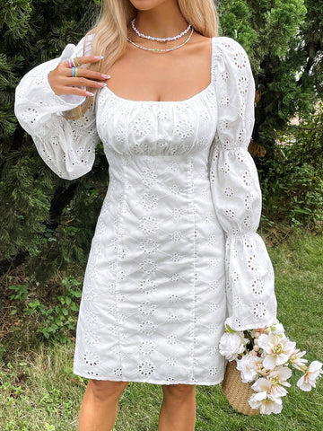 3 3