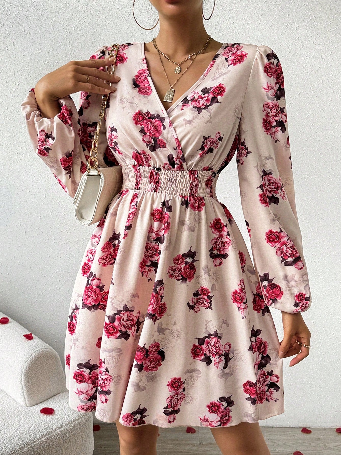 3 3