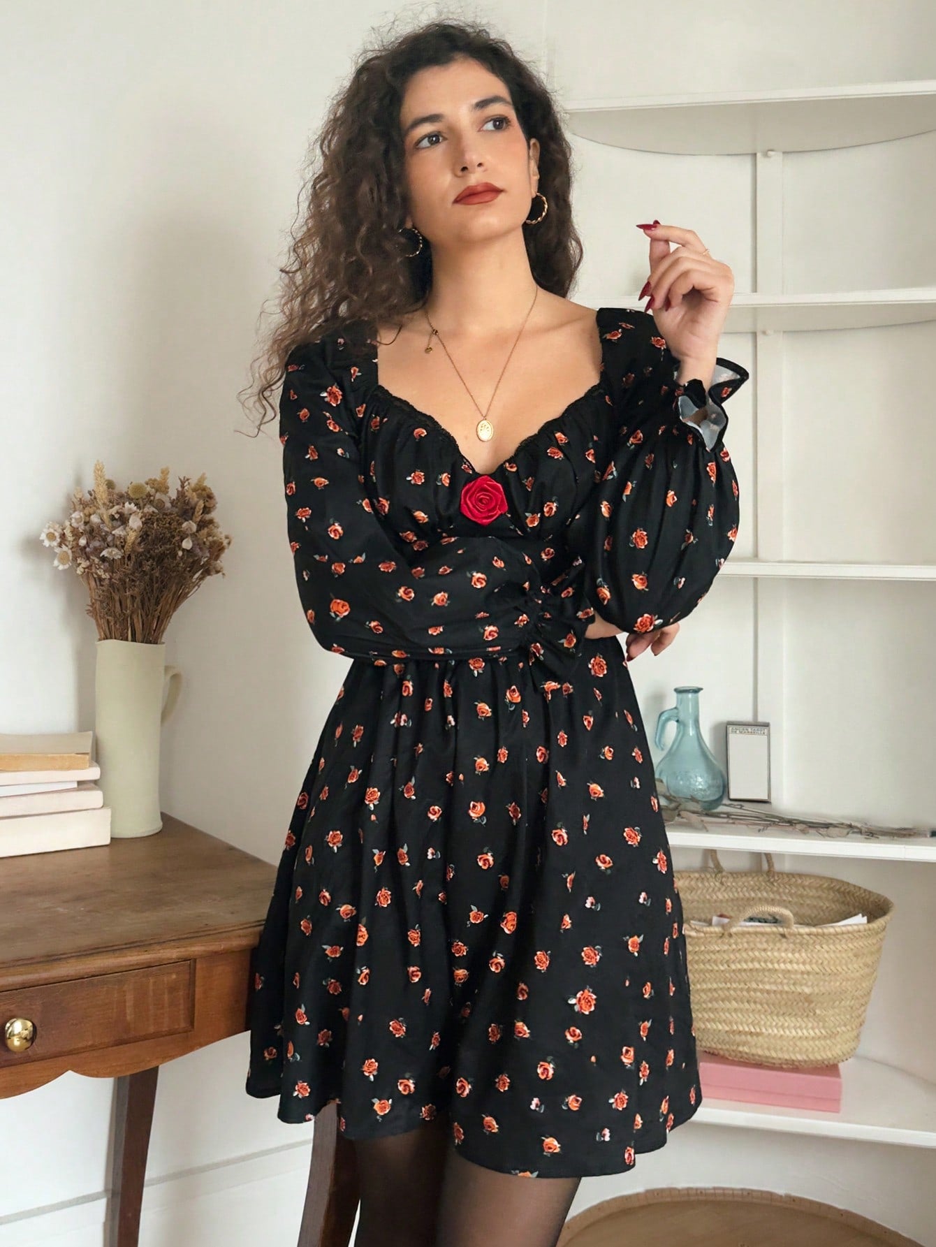 3 3