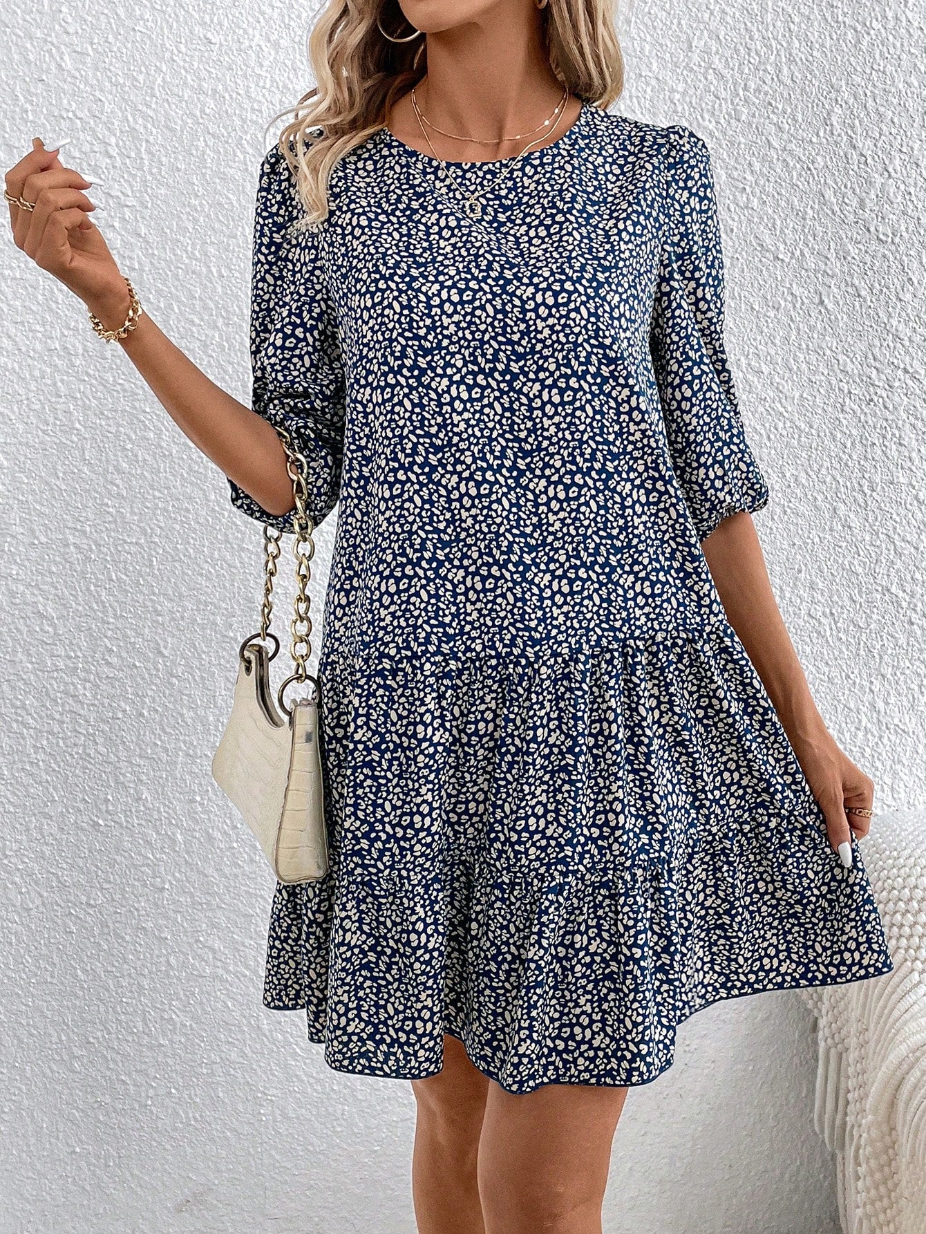 3 3