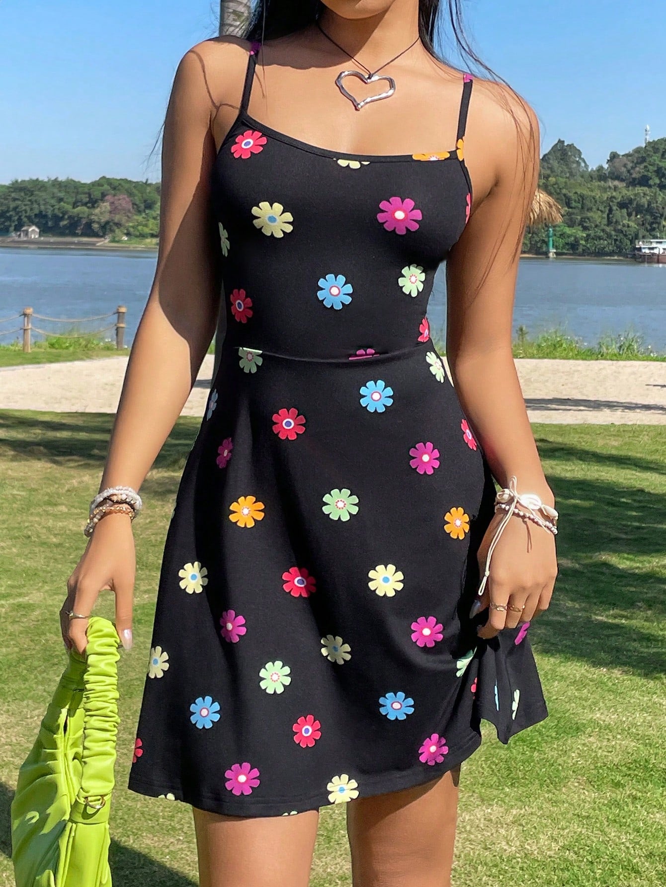 3 3