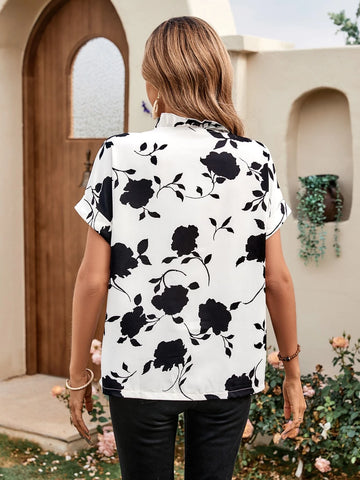 EMERY ROSE Floral Print Batwing Sleeve Notched Neckline Blouse