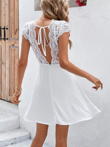 Contrast Lace Tie Backless A-line Dress