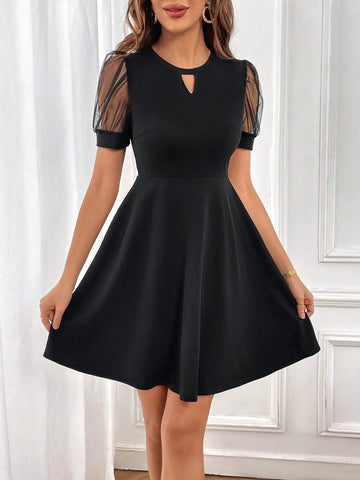 Keyhole Neckline Contrast Mesh Puff Sleeve Dress