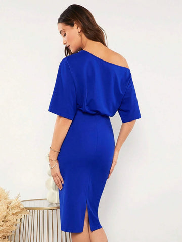 EMERY ROSE Solid Asymmetrical Neck Batwing Sleeve Dress Without Belt