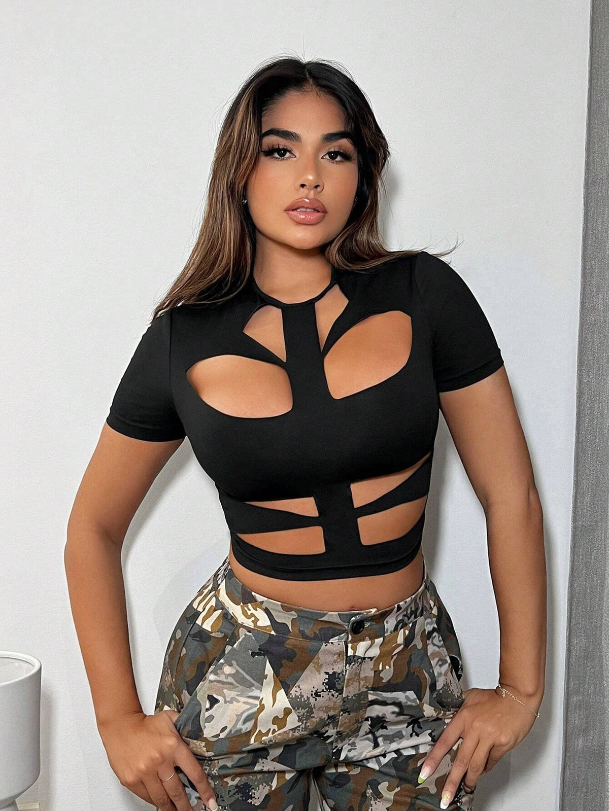 SXY Cut Out Front Crop Tee