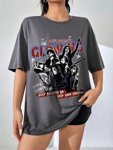 EZwear Figure & Slogan Graphic Drop Shoulder Tee