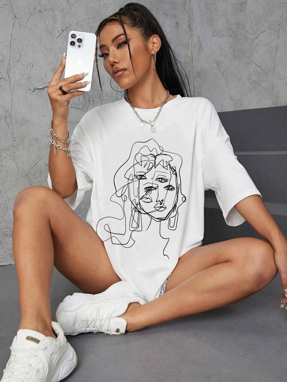 EZwear Figure Graphic Drop Shoulder Tee