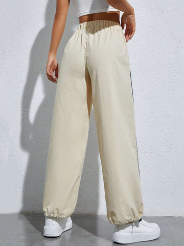 Star Patched Contrast Side Seam Pants