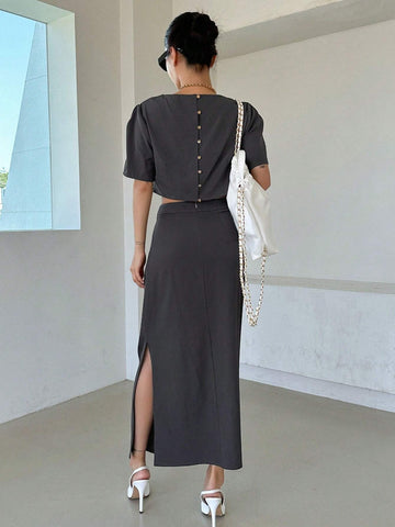 DAZY Solid Button Detail Crop Tee & Split Hem Skirt