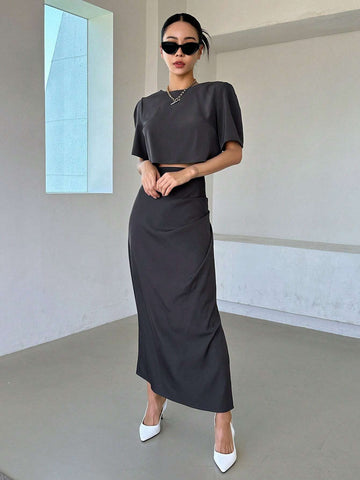 DAZY Solid Button Detail Crop Tee & Split Hem Skirt