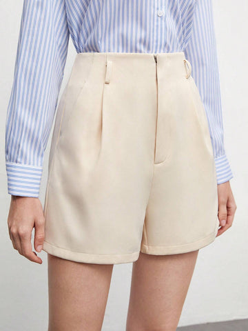 BIZwear Fold Pleated Solid Shorts