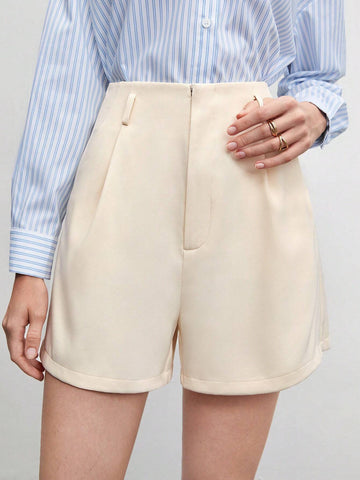 BIZwear Fold Pleated Solid Shorts