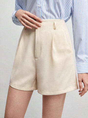 BIZwear Fold Pleated Solid Shorts
