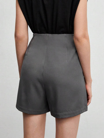 BIZwear Fold Pleated Detail Slant Pocket Shorts Without Belt