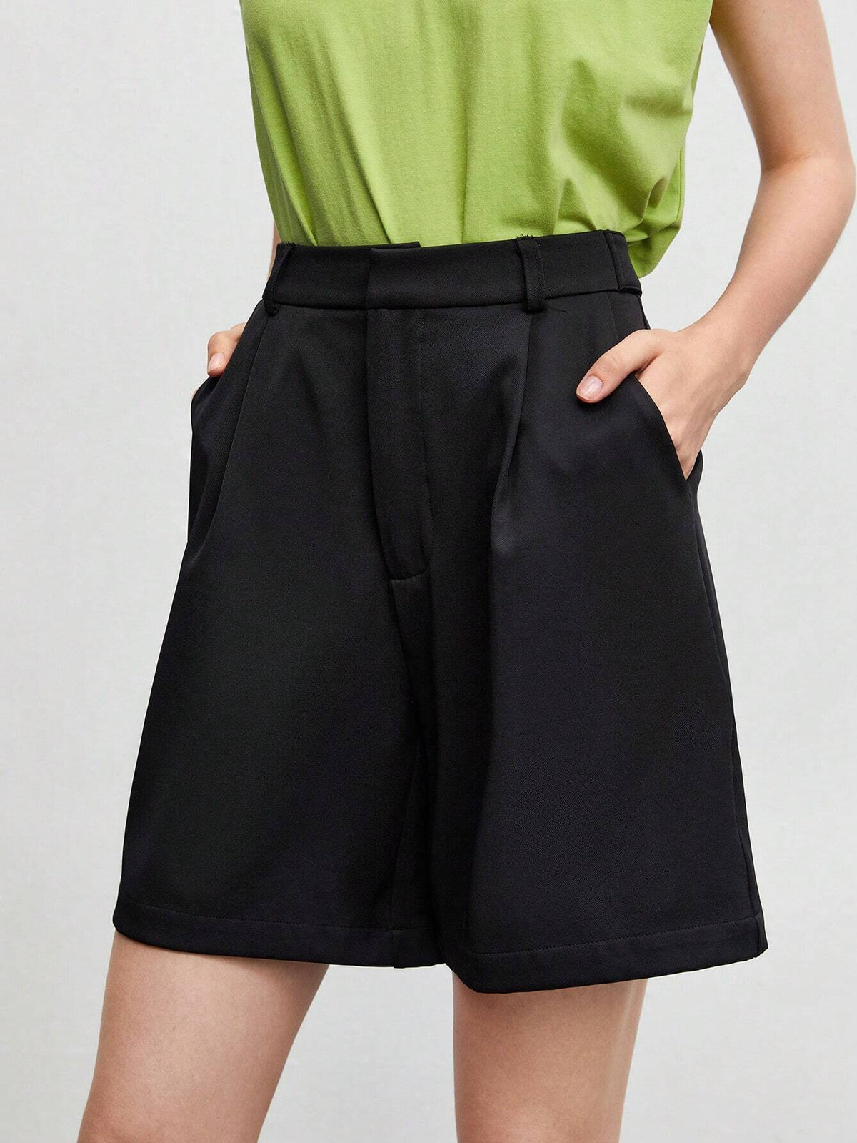 BIZwear Fold Pleated Wide Leg Shorts Without Belt