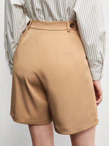BIZwear Fold Pleated Slant Pocket Shorts