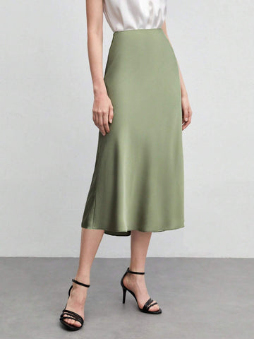 BIZwear Solid A-line Satin Skirt