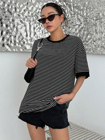 DAZY Striped Print Drop Shoulder Tee