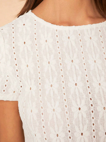 EMERY ROSE Button Back Schiffy Tee